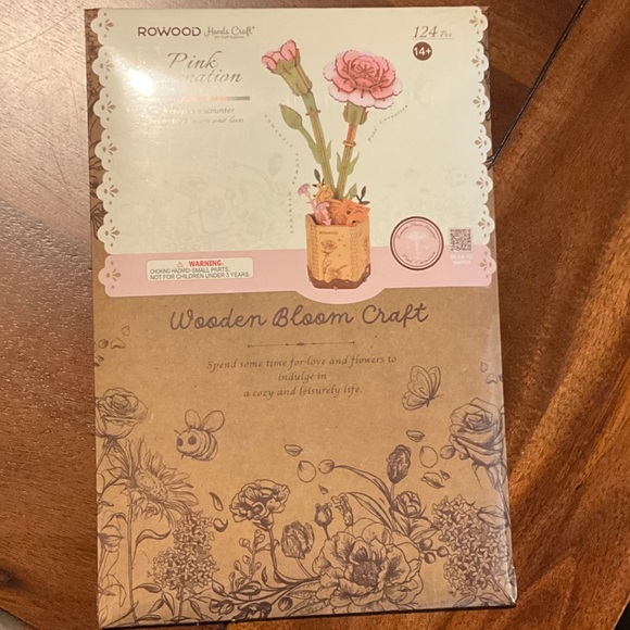 Pink Carnation 124pc Wooden Bloom Craft, NIP - Picture 2 of 3